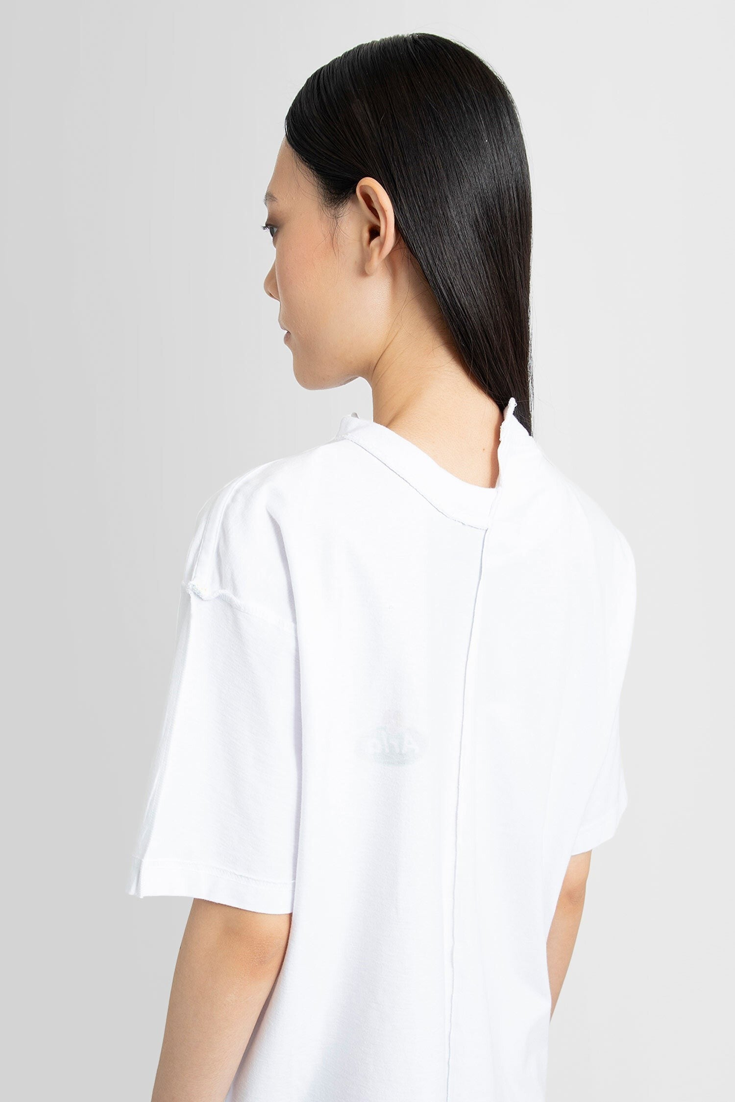 Hodakova - Asymmetric Split T-Shirt