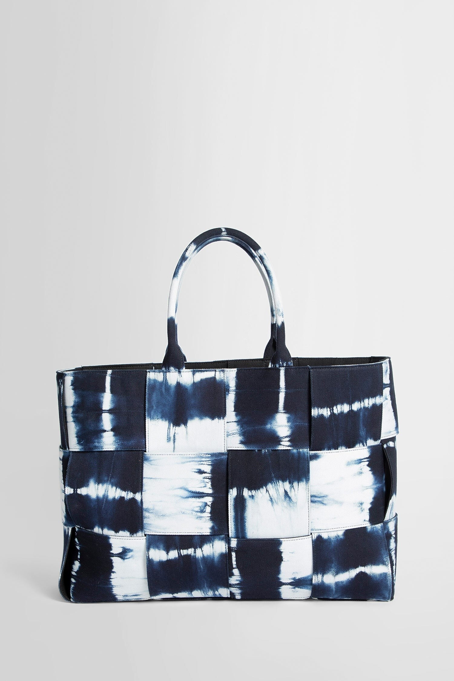 Bottega Veneta - Arco Tote In Intrecciato Tie Dye Denim - Princess Attitude