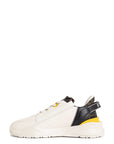 Fendi - Fendi Flow Sneakers - Princess Attitude