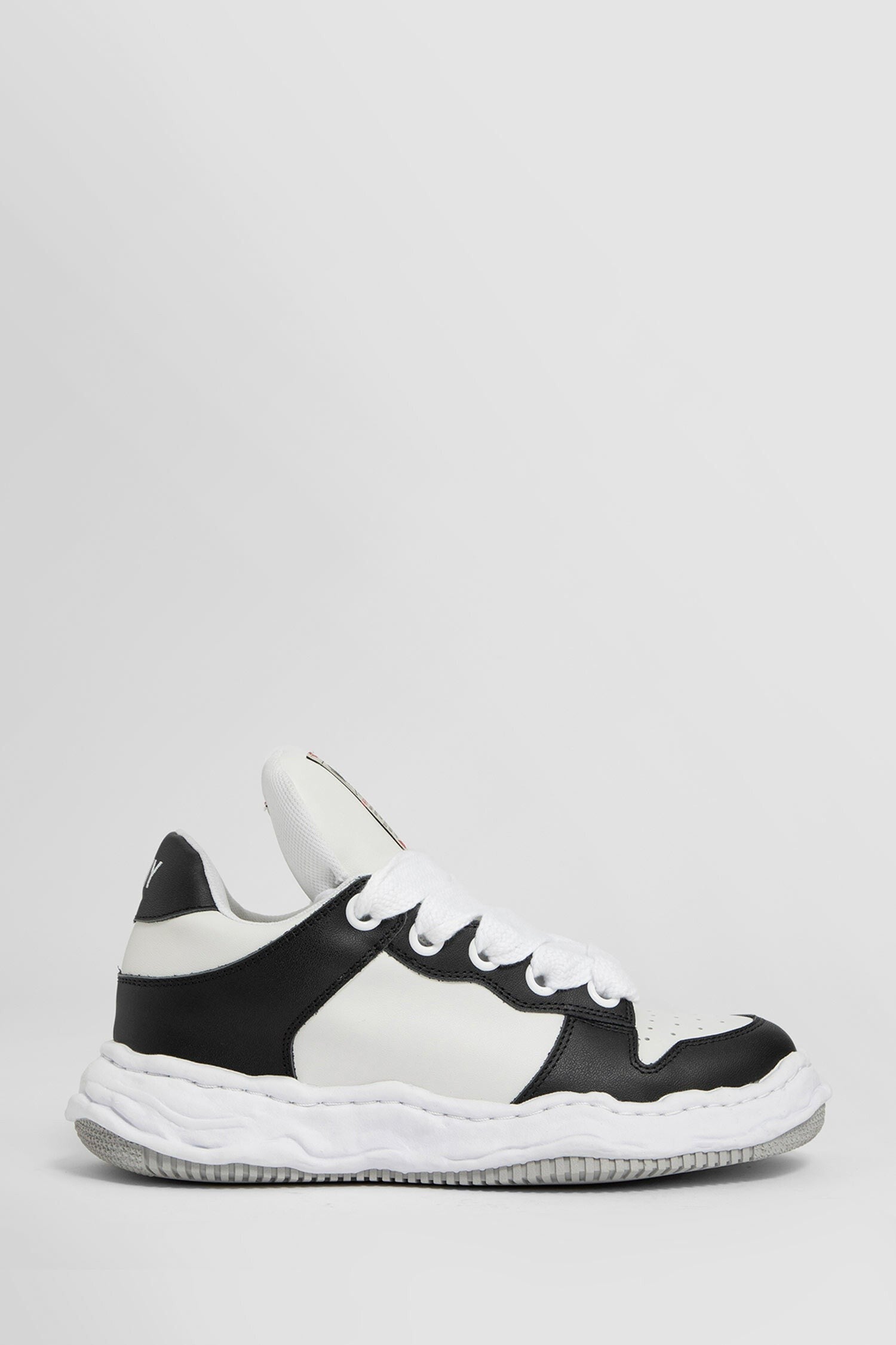 Maison Mihara Yasuhiro - Wayne Puffer Leather Low-Top Sneakers