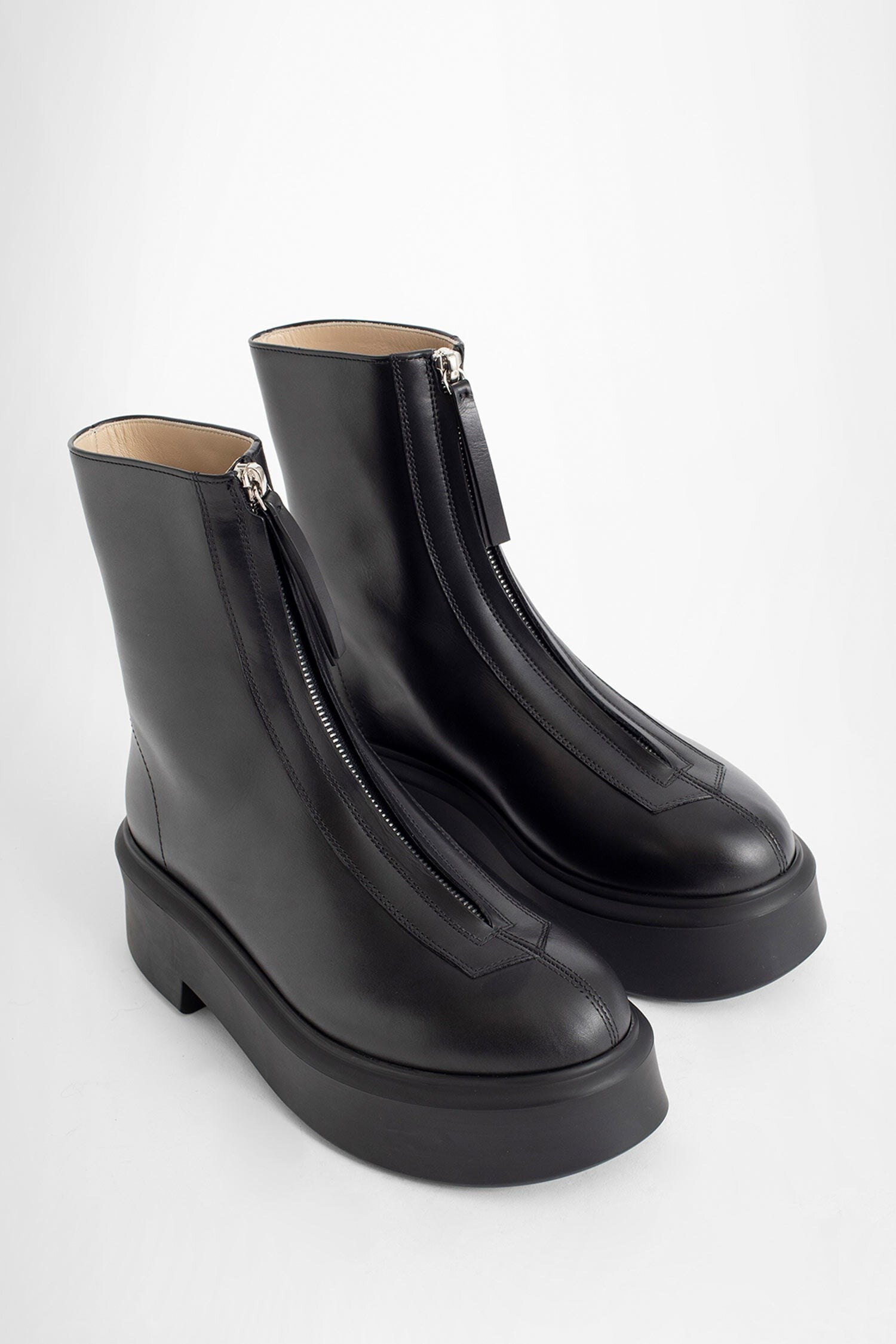 The Row - Zipped Boot I In Leather